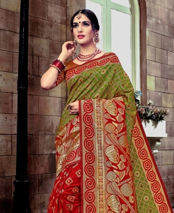 Green Banarasi Silk Jacquard Traditional Sarees