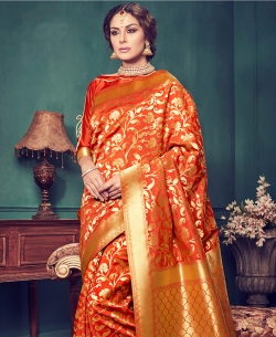 Red Top Dyed Silk Weaving Floral Design Traditional Sarees