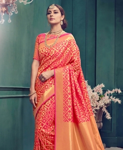 Pink Top Dyed Silk Weaving Printed Traditional Sarees