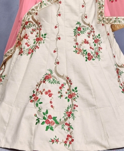 Off White Banarsi Silk Heavy Designer Lehenga A Line Lehengas