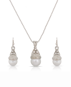 White And  Silver Alloy Pearls, American Diamonds Pendant Set