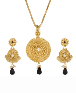 Gold Alloy Beads, Stones, Crystals Pendant Set